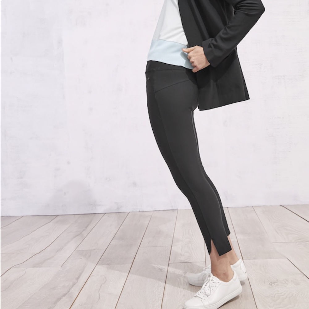 Athleta Stellar Tight in Espresso